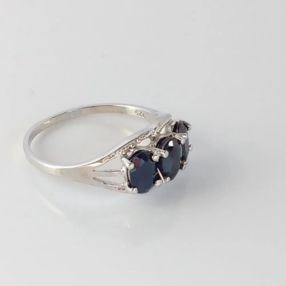 Midnight Blue Sapphire 2 Carats tw Ring Size 7